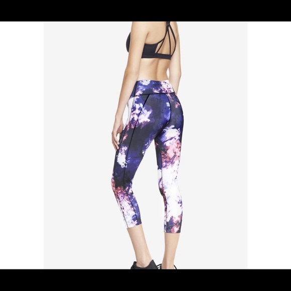 Cropped Express Athletic Pants - Picture 1 of 2